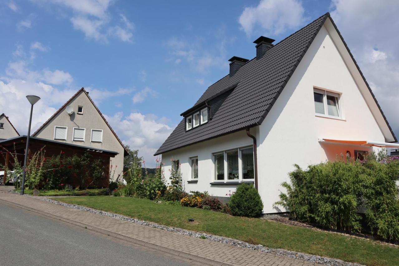 Ferienwohnung Dicke Linde Schmallenberg Esterno foto
