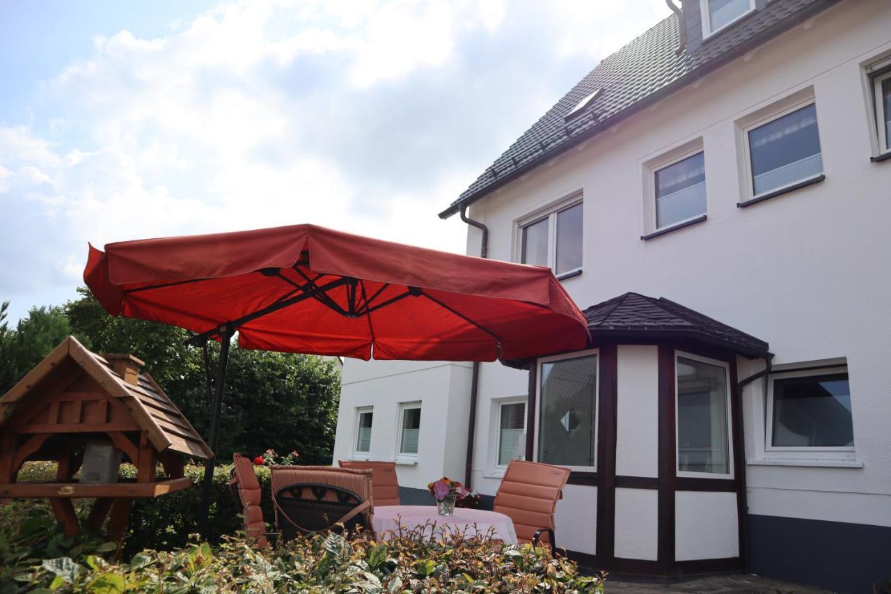 Ferienwohnung Dicke Linde Schmallenberg Esterno foto